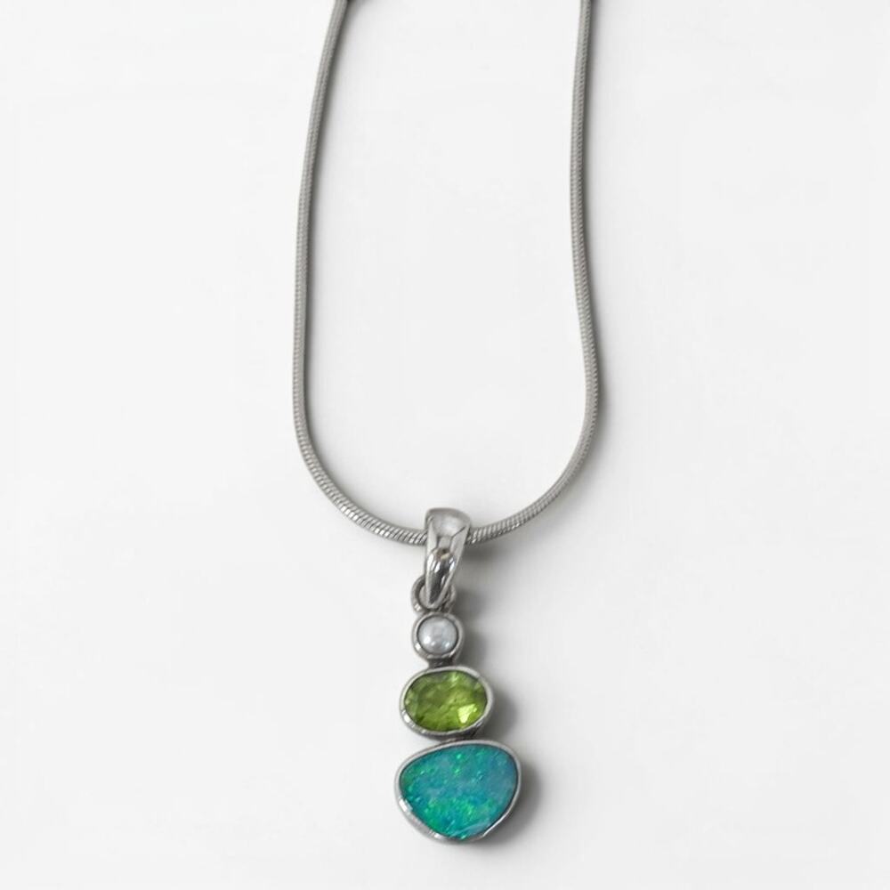 Vintage 925 Sterling Silver Blue Opal Peridot Pearl Three Stone Pendant 18 Inch
